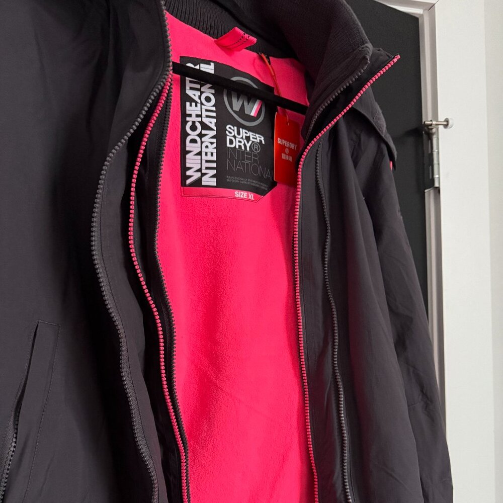 NWT Superdry Grey Pink Pop Zip Hooded Arctic SD-Windcheater Jacket XLARGE - Picture 2 of 4